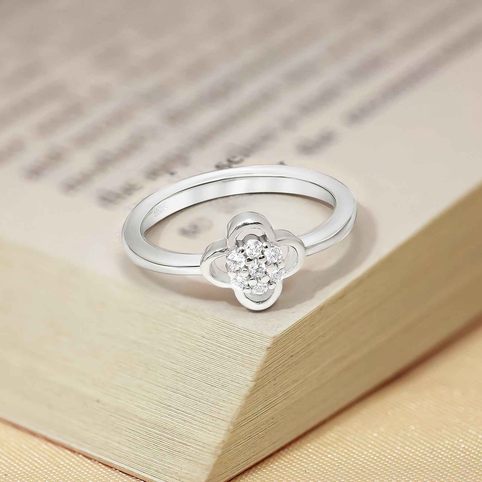 Minimal Silver Clover Flower Ring - Tweov Jewels