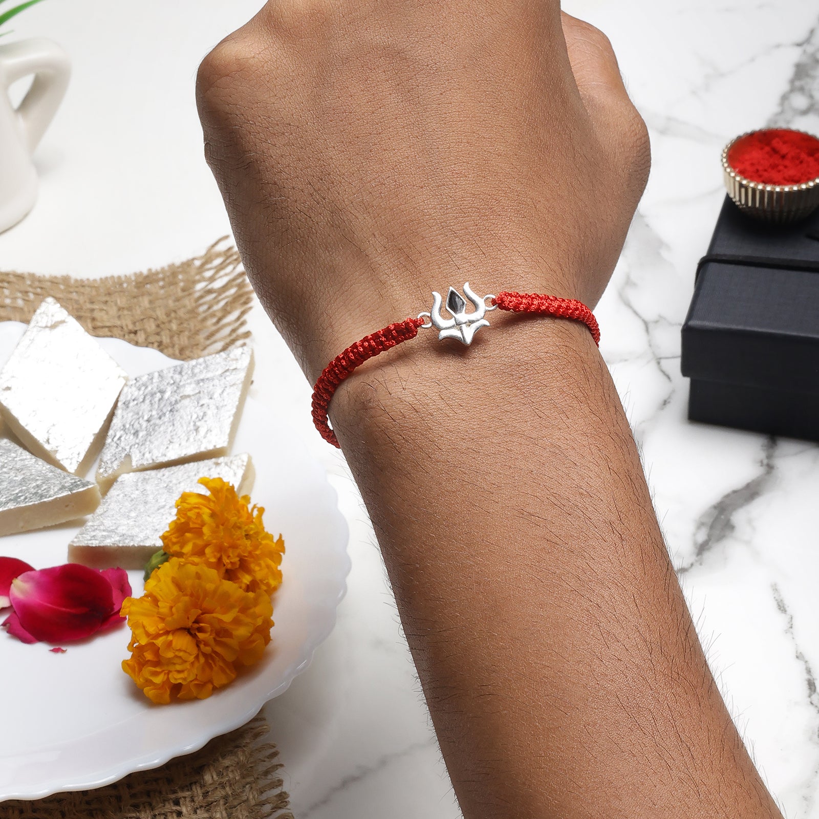 Simple Trishul Silver Rakhi for Brother - Tweov Jewels