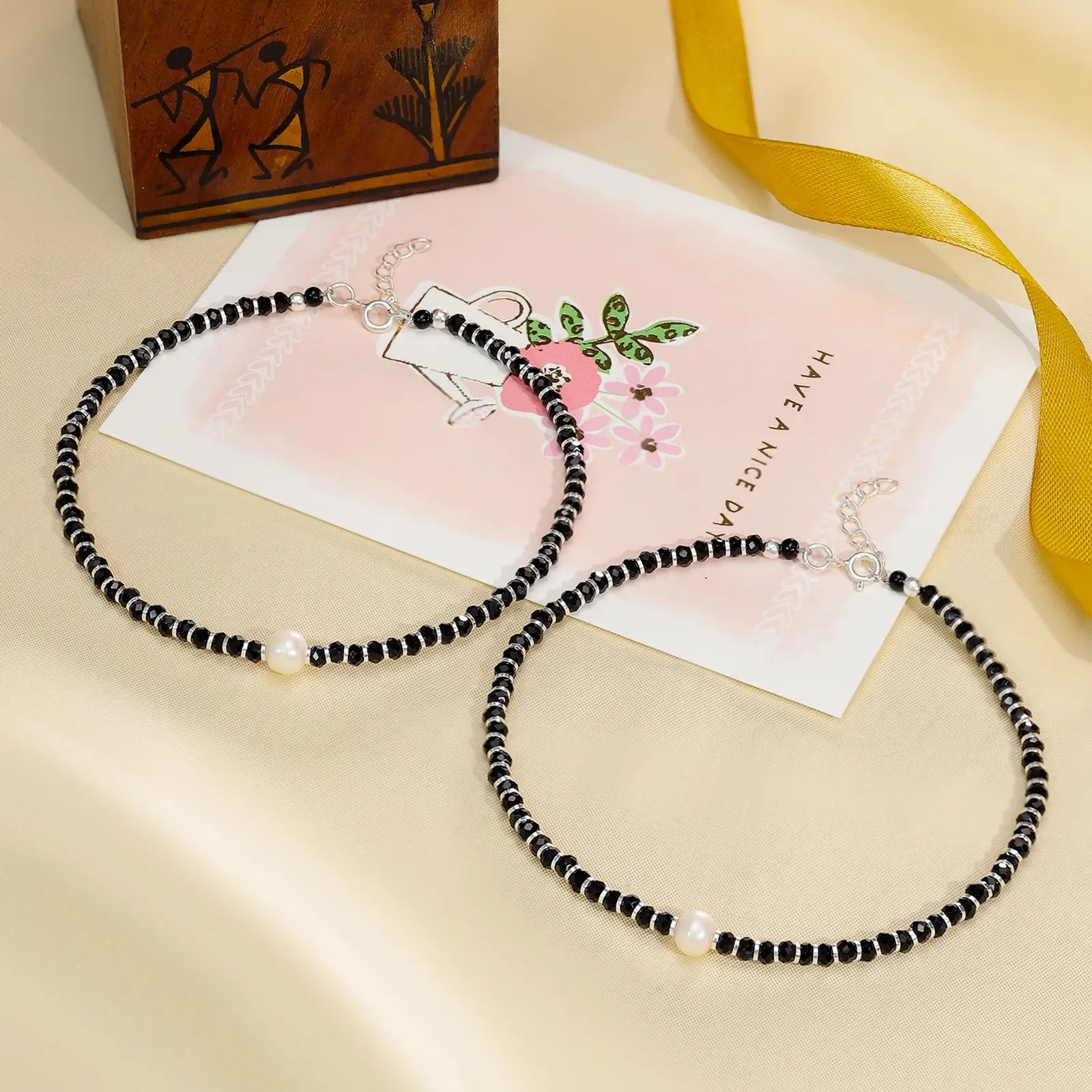 Shiny Pearl & Black Beads Silver Anklet - Tweov Jewels