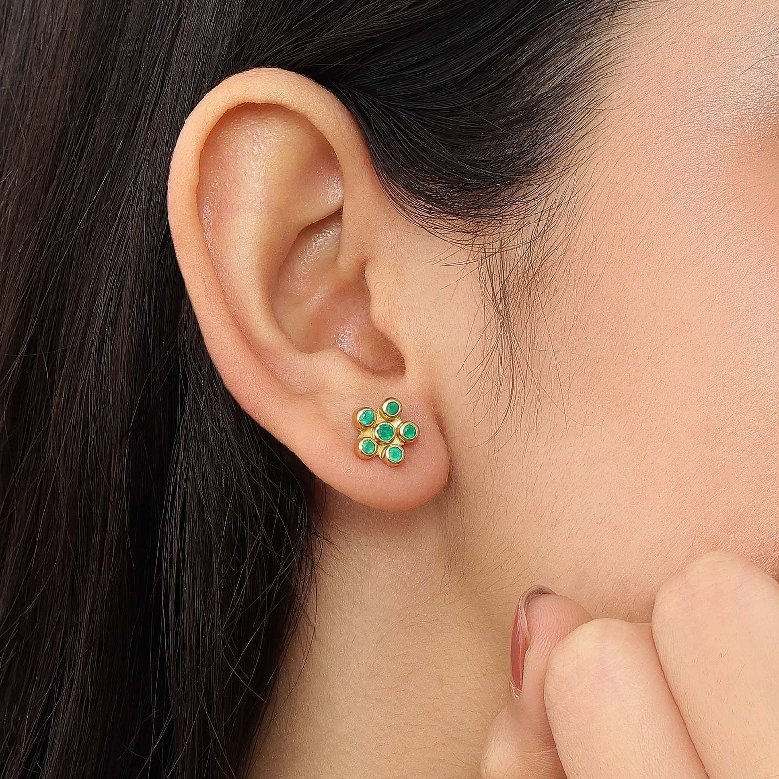 Gold-Plated Floral Design Green Stone Silver Stud Earring - Tweov Jewels