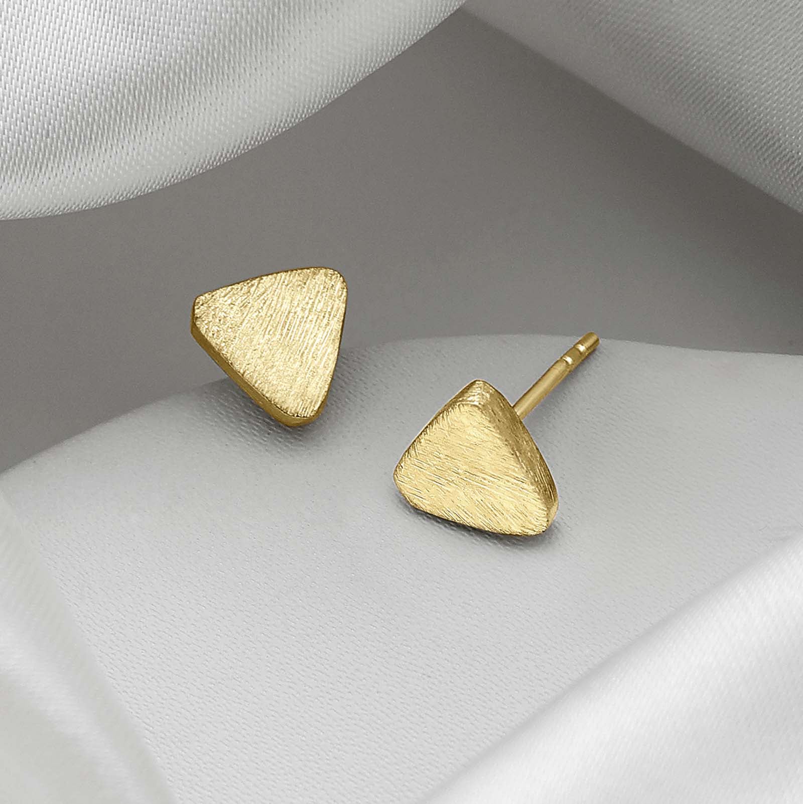 Pure Silver Stud - Triangle Gold Plated Model - Tweov Jewels