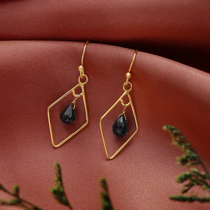 Contemporary Gold Oynx Model Earrings - Tweov Jewels