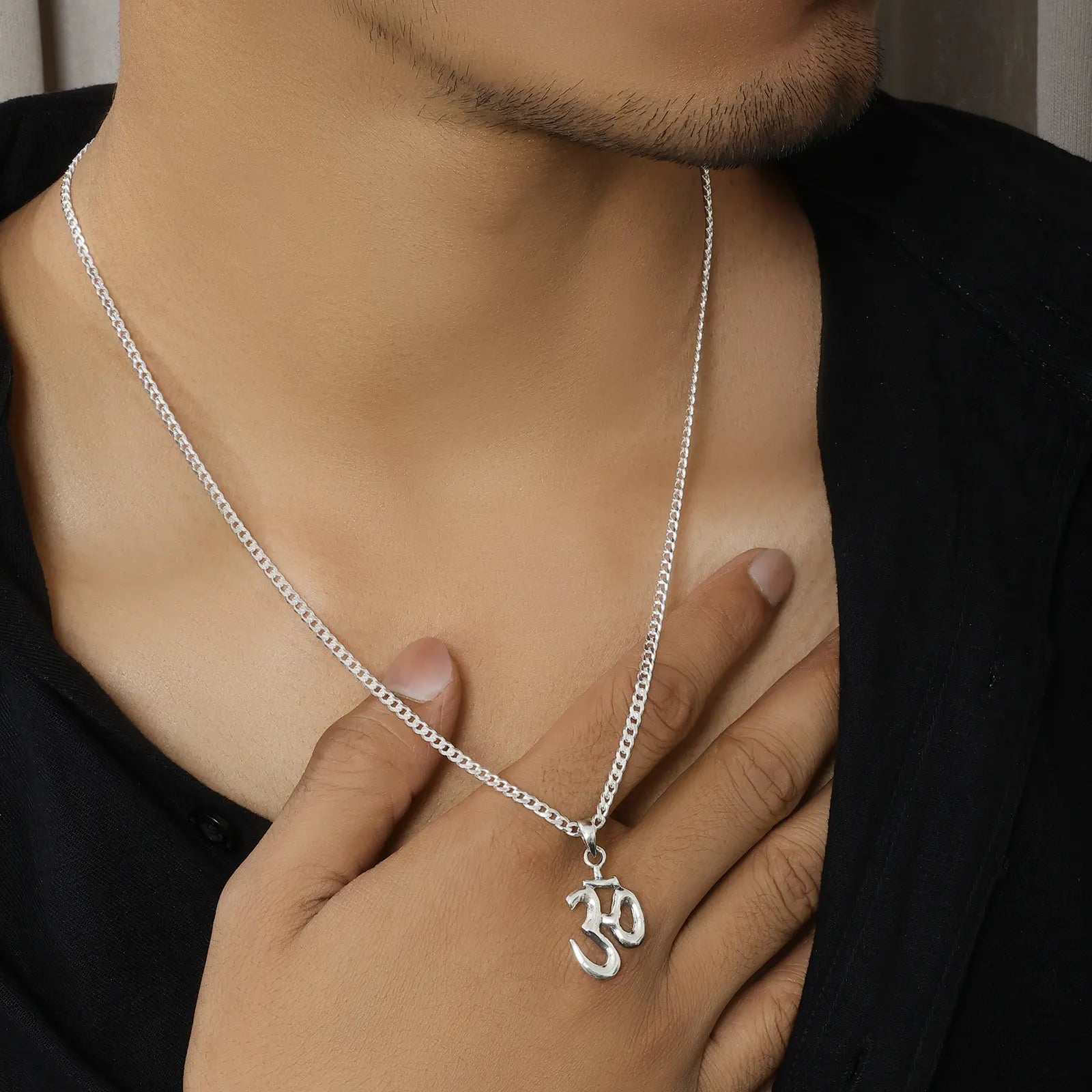 Om Pendant in Pure Silver - Tweov Jewels