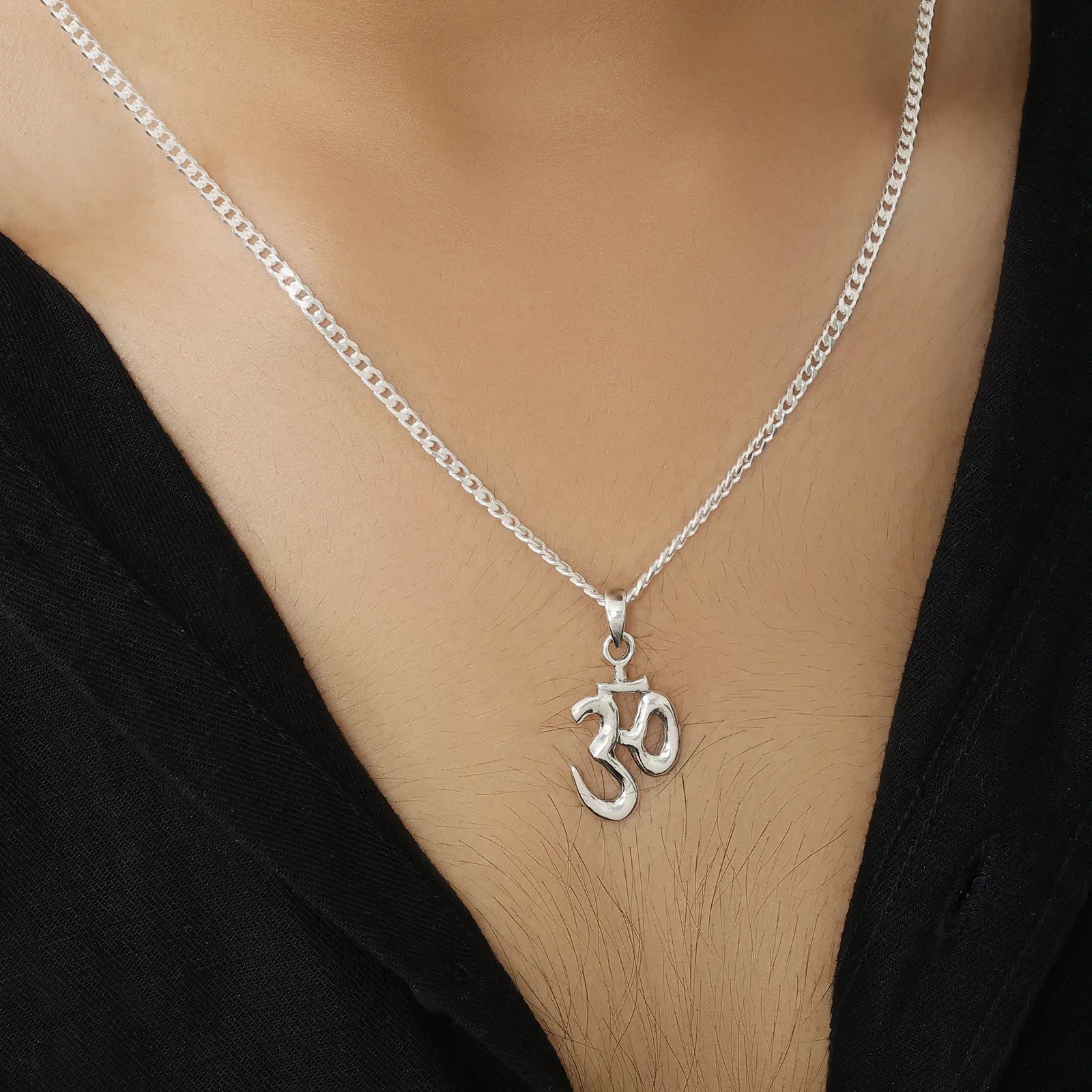 Om Pendant in Pure Silver - Tweov Jewels