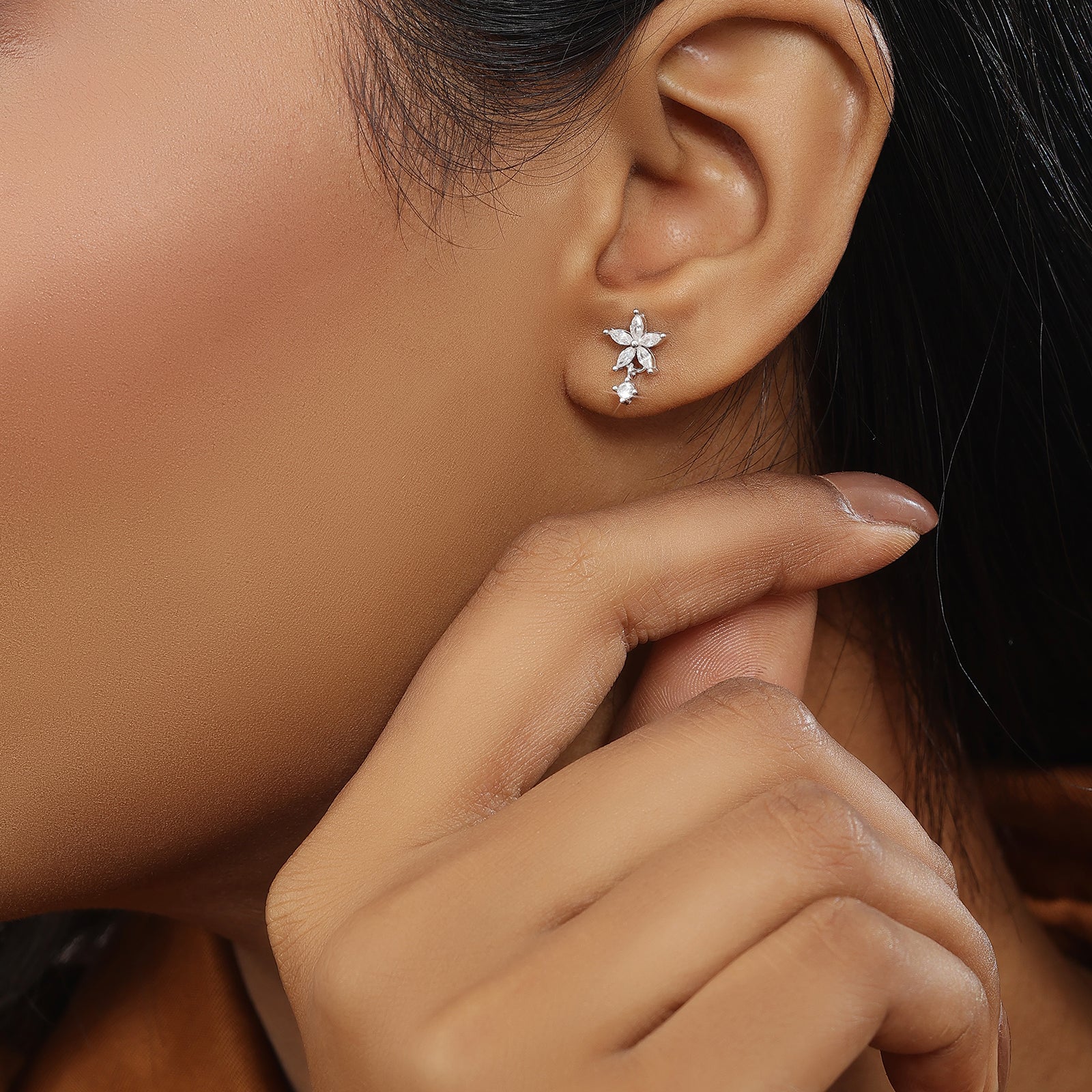Flower Design Silver Stud Earrings for Women - Tweov Jewels