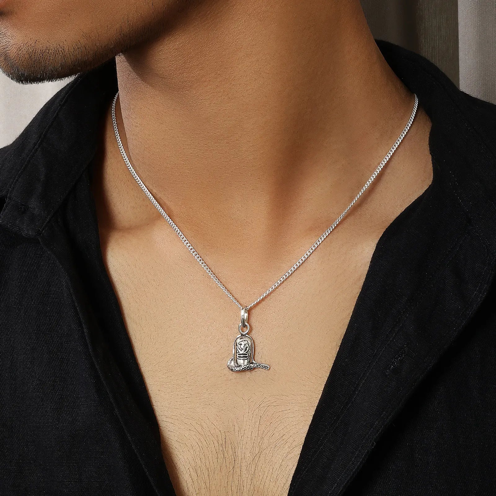 Silver Om Shivling Locket - Tweov Jewels