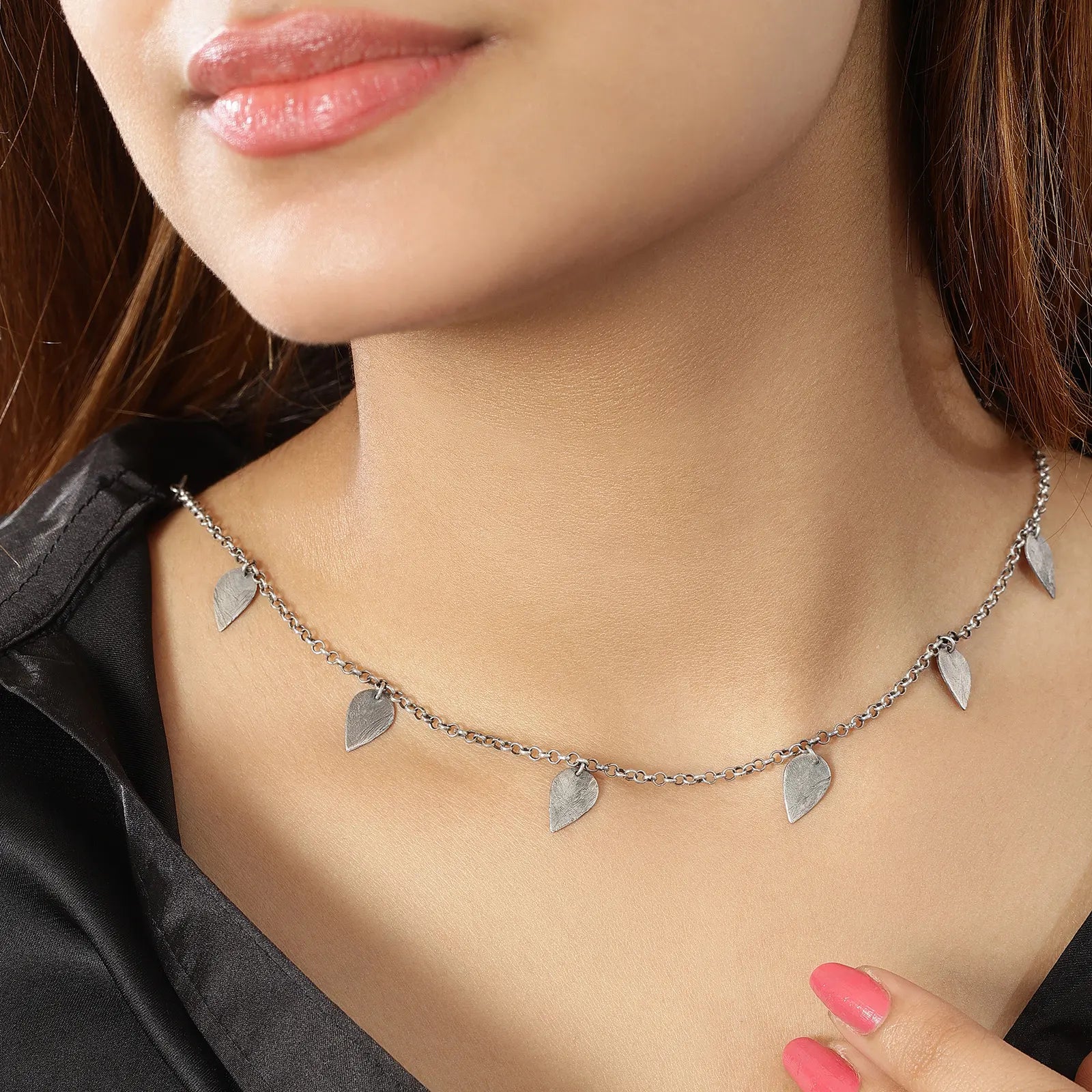 Silver Leaf Design Necklace