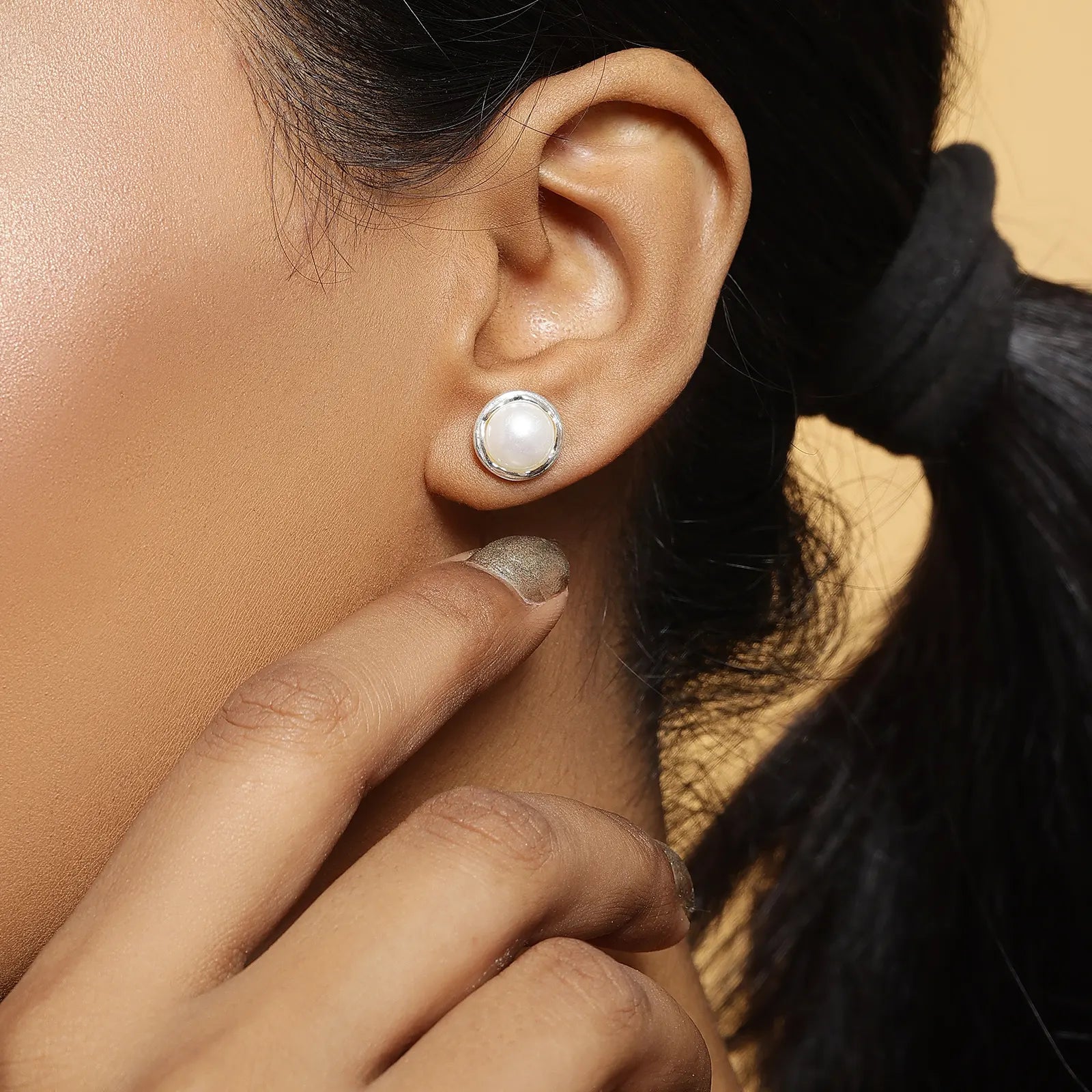 Silver Round White Pearl Stud Earrings