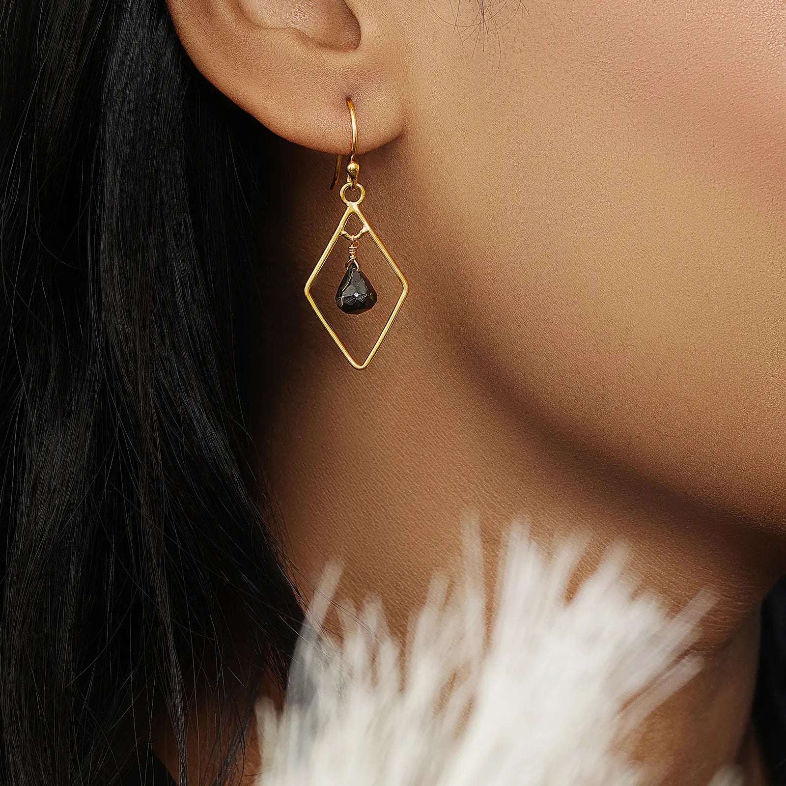 Contemporary Gold Oynx Model Earrings - Tweov Jewels
