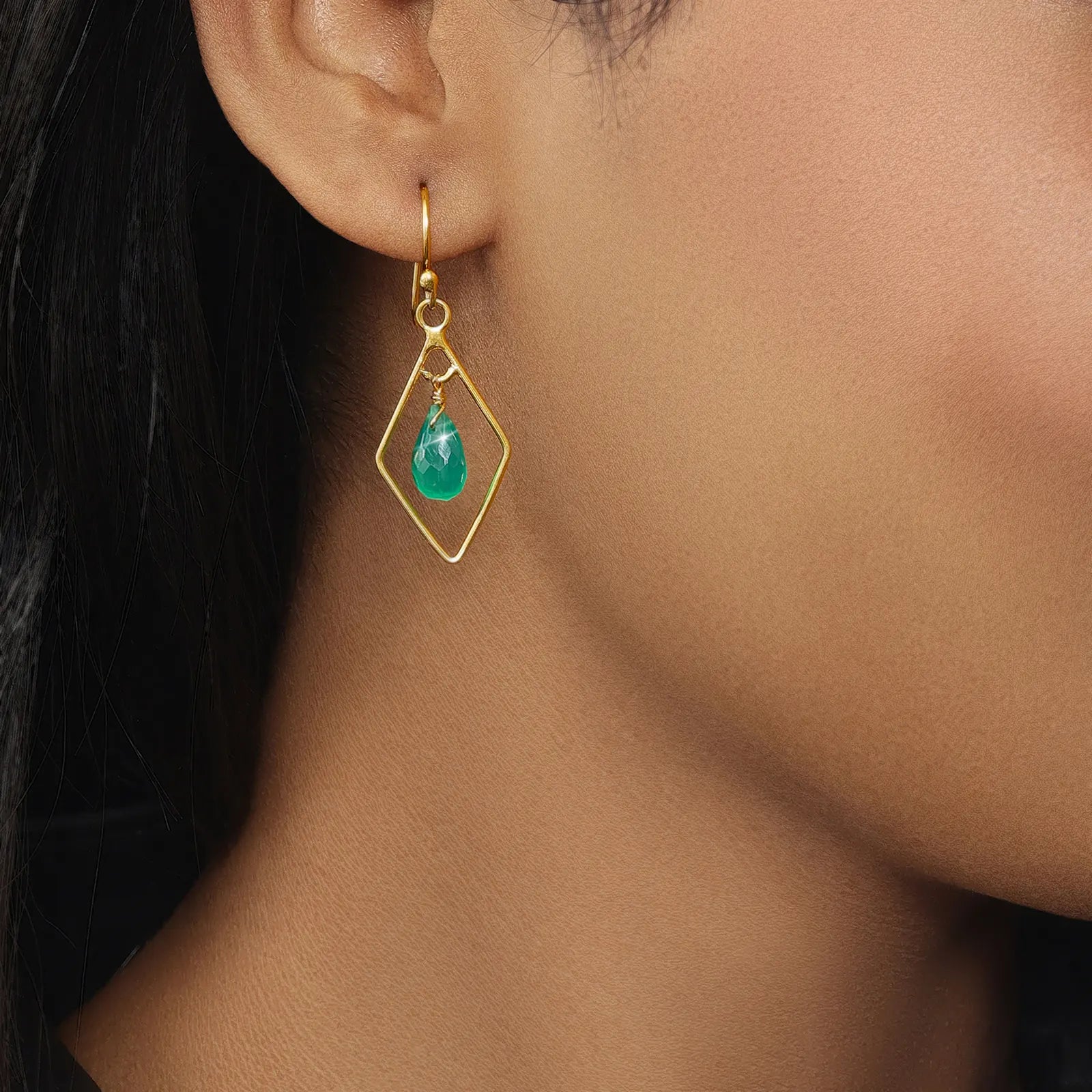 Pure Silver Earrings - Bold Gold Green Garnet - Tweov Jewels