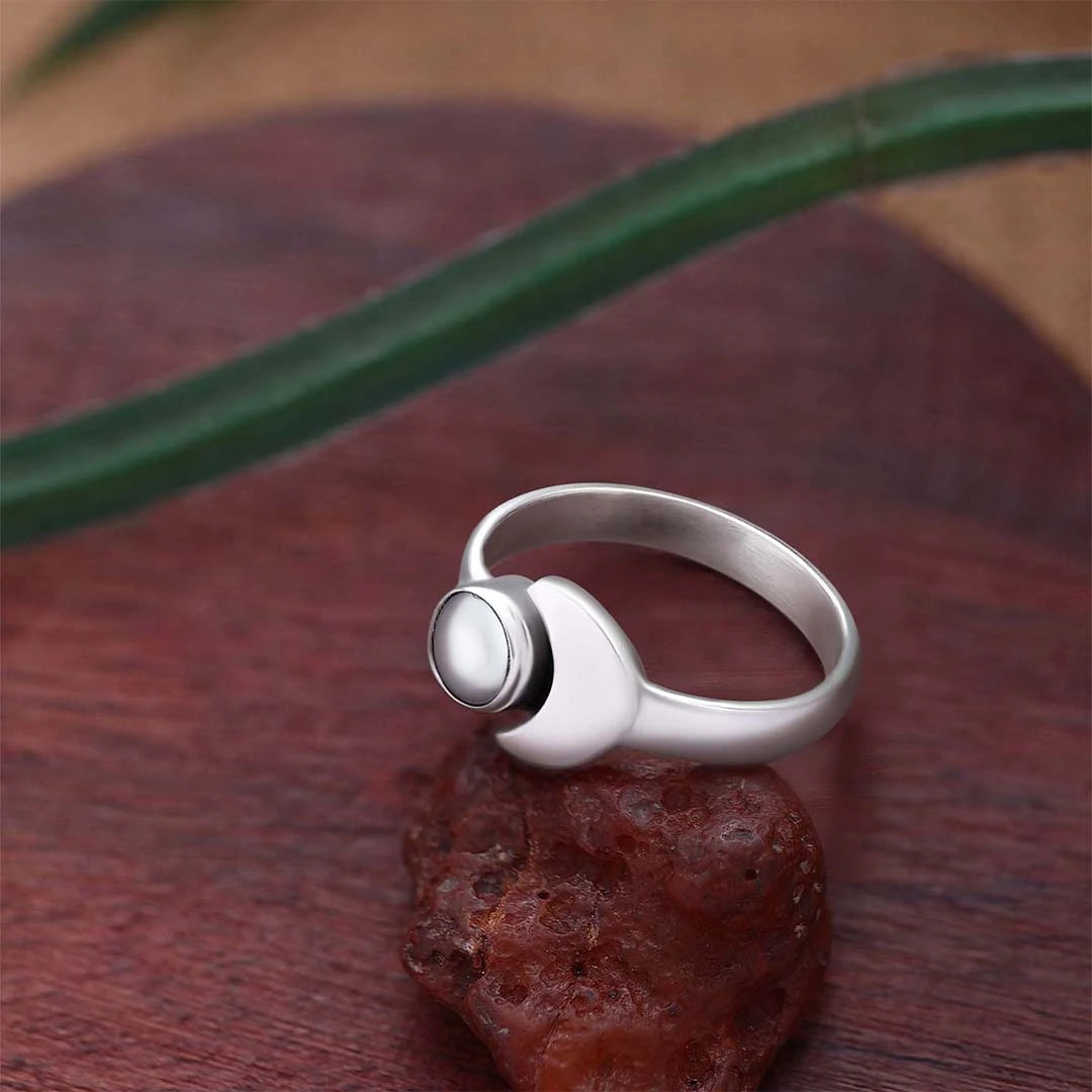 Pure Silver Ring - Moonbeam Glow With White Pearl - Tweov Jewels