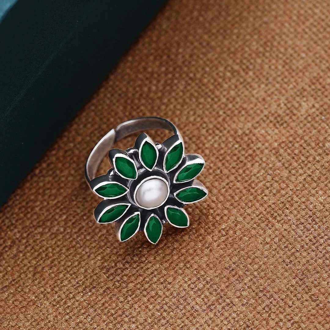 Pure Silver Ring - Floral Emerald Green Design - Tweov Jewels