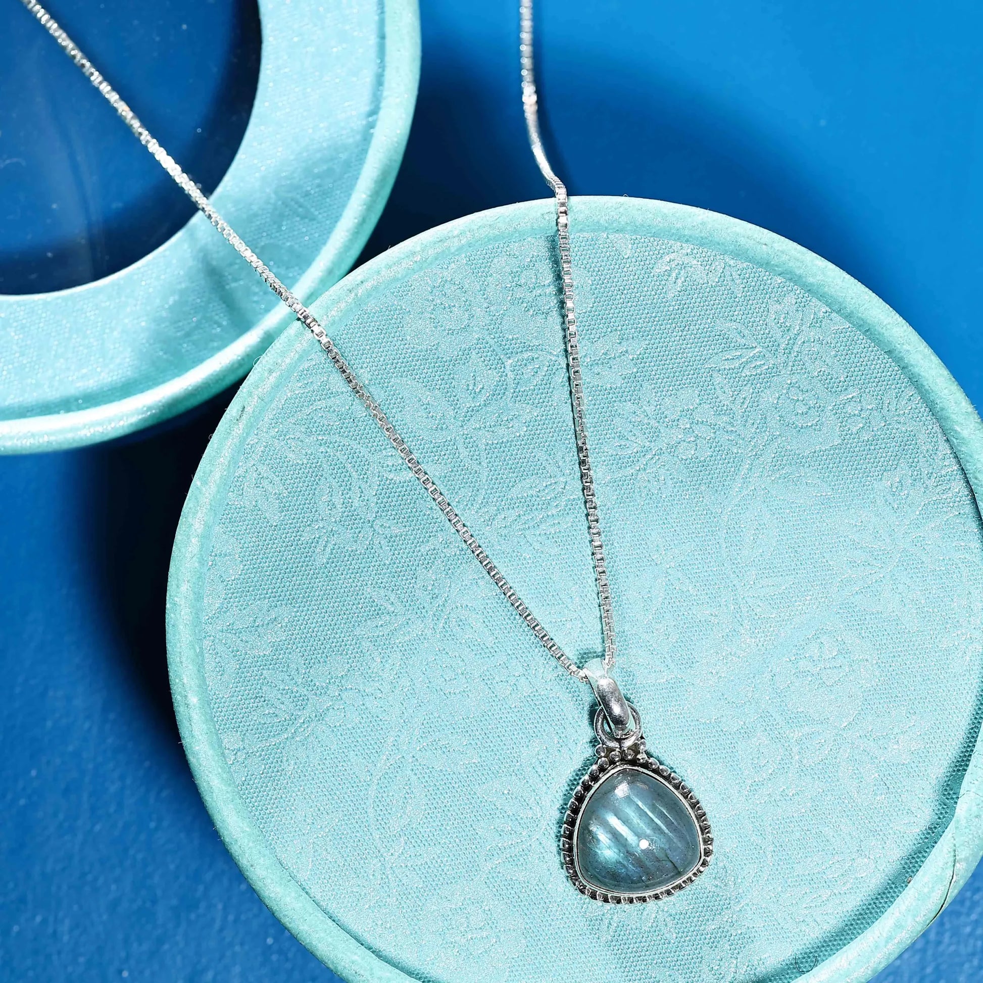 Labradorite Drop Pendant - Tweov Jewels