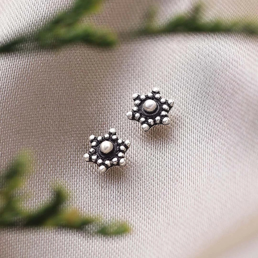 Pure 925 Silver Stud - Oxidized Star Model - Tweov Jewels