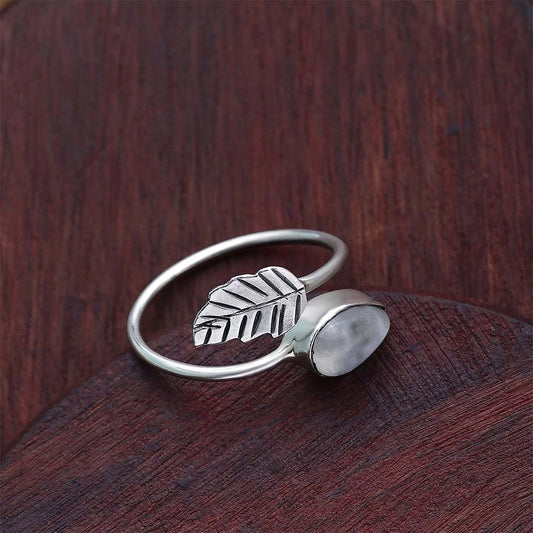 Pure Silver Ring - Made With Leafy Moonstone - Tweov Jewels