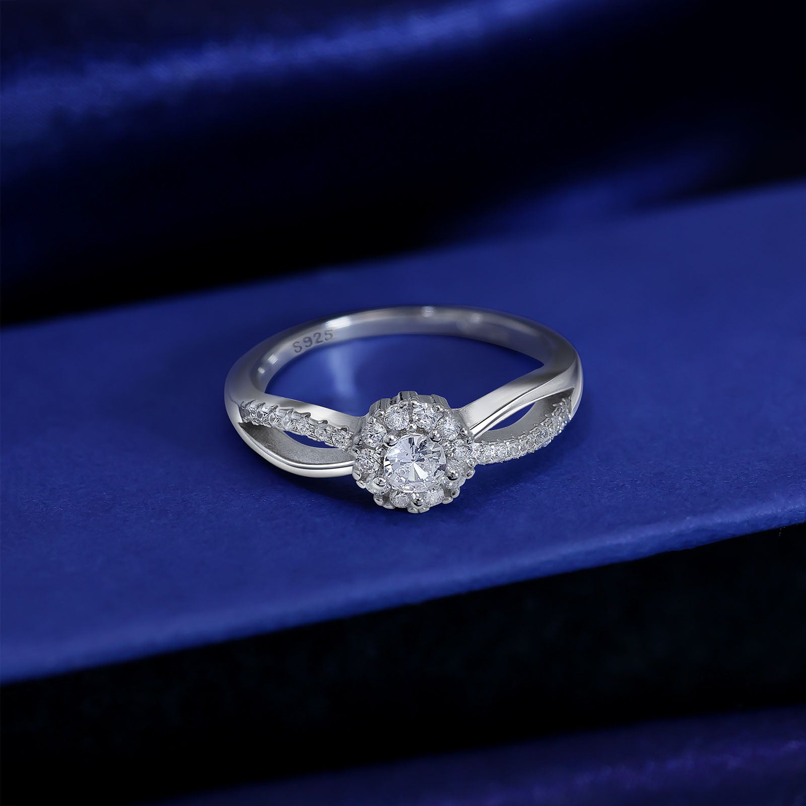 Flower Design Elegant CZ Silver Ring - Tweov Jewels